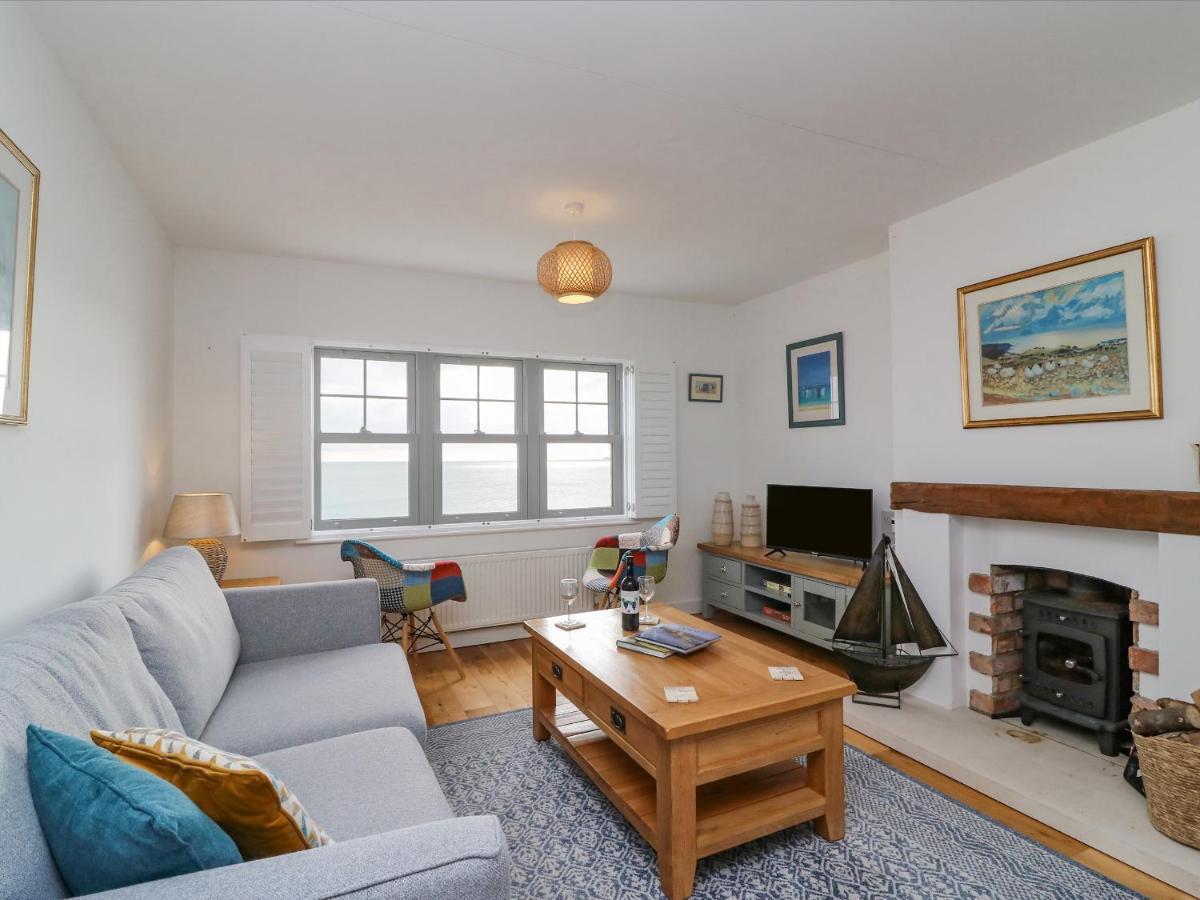 Beach Retreat Weymouth Exterior photo